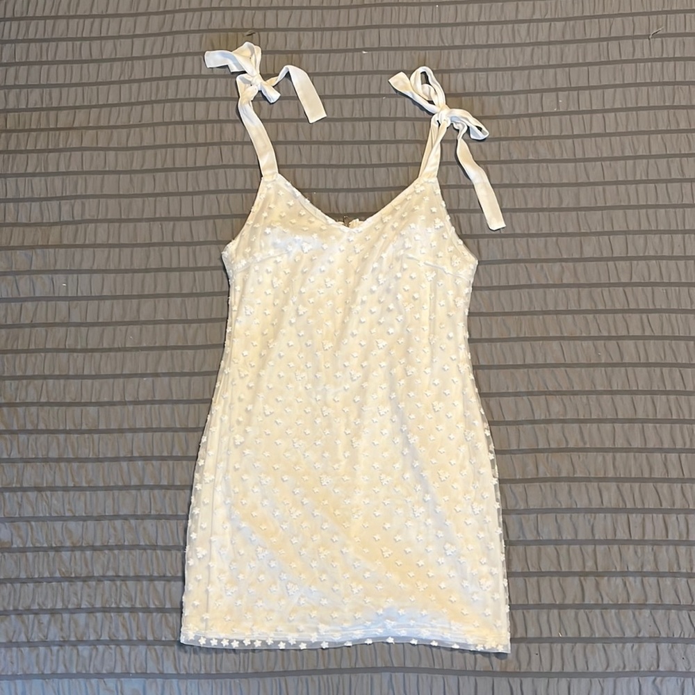 White floral embroidery mini dress